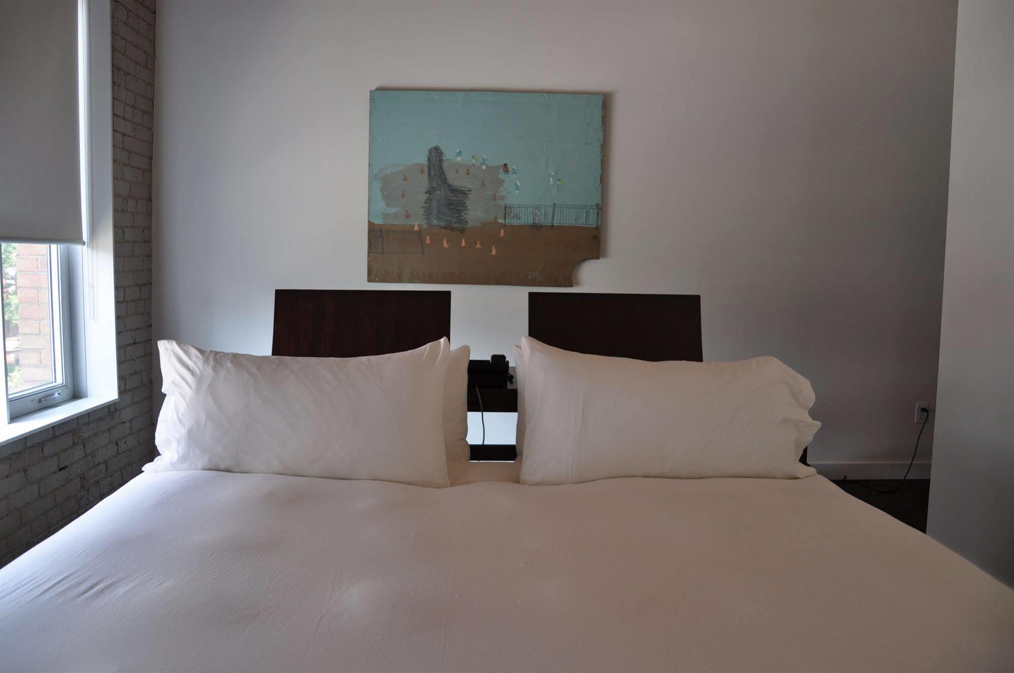 טורונטו Hotel Ocho מראה חיצוני תמונה